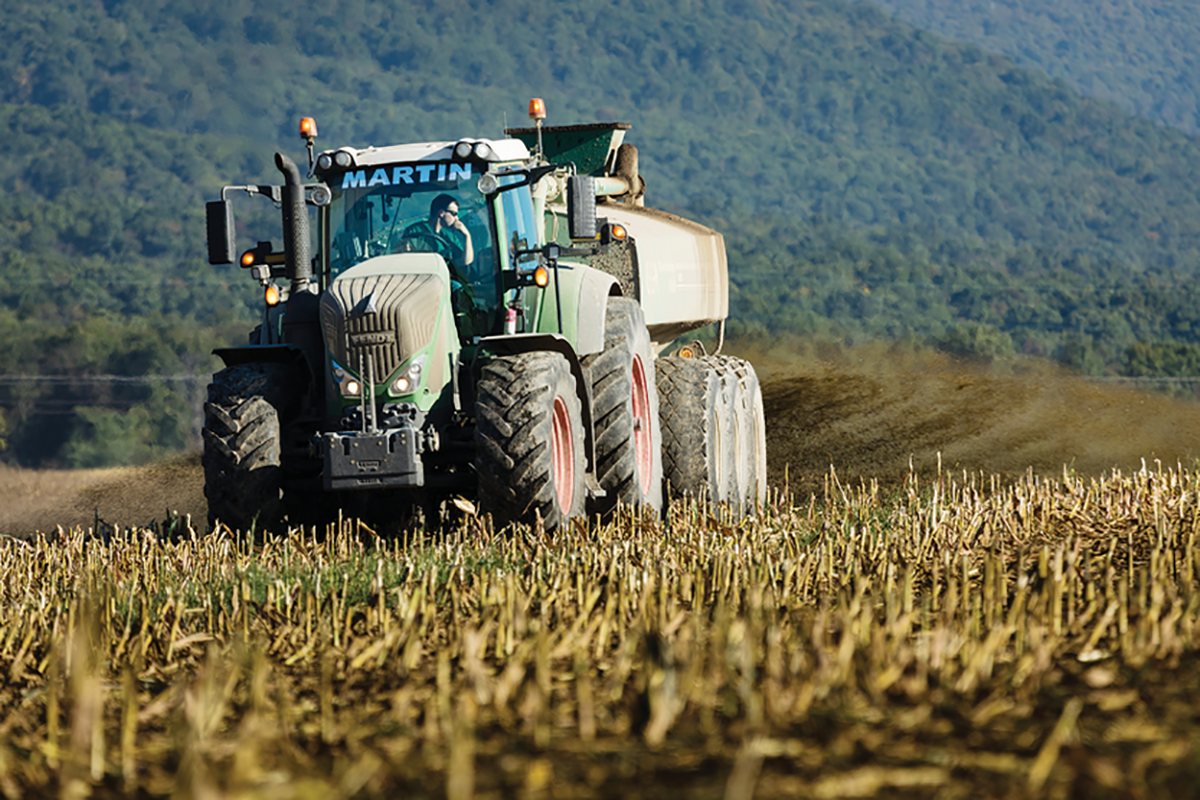 A trailer spreads liquid manure. Photo by Will Parson/Chesapeake Bay Program.