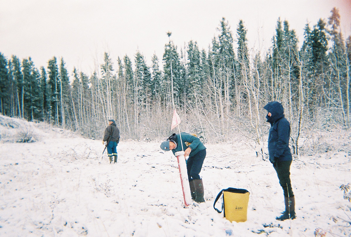 Groundwater sampling campaign (October 2023). Dr. Rob Jamieson and PhD student Lindsay Johnston collect water from monitoring wells around the trench for analysis of inorganics, nutrients, and microbiological parameters. Photo courtesy of Débora Boratto.